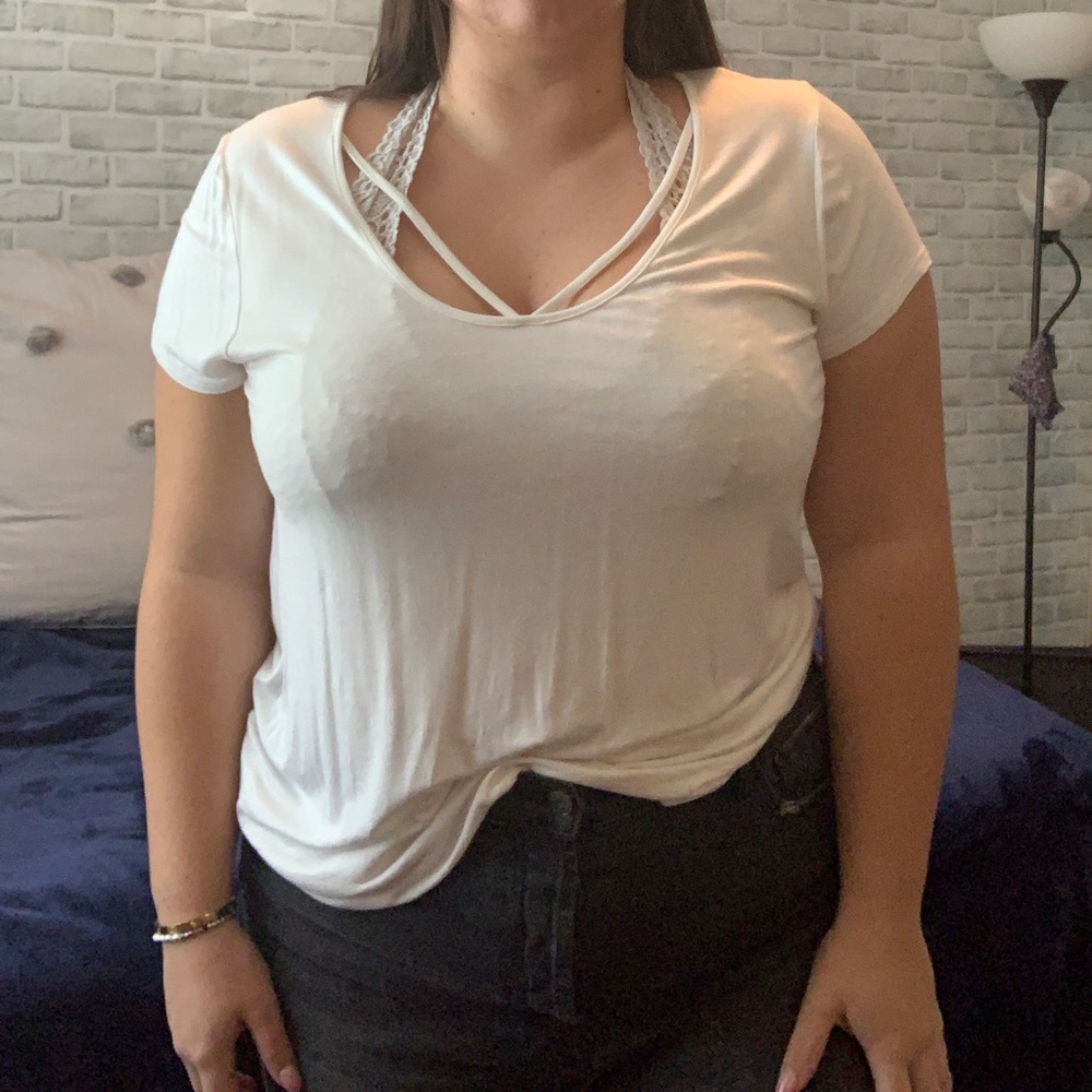 White tee